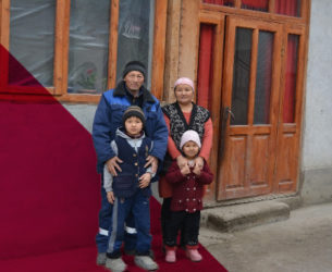 Kanat and Gulmira, farmers in the Kyrgyz Republic and their children