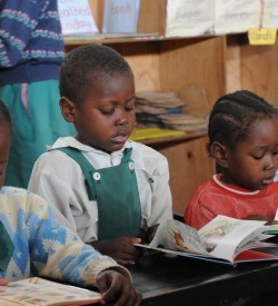 Preschool reading class in Mombasa, Kenya - Photo by Zahur Ramji