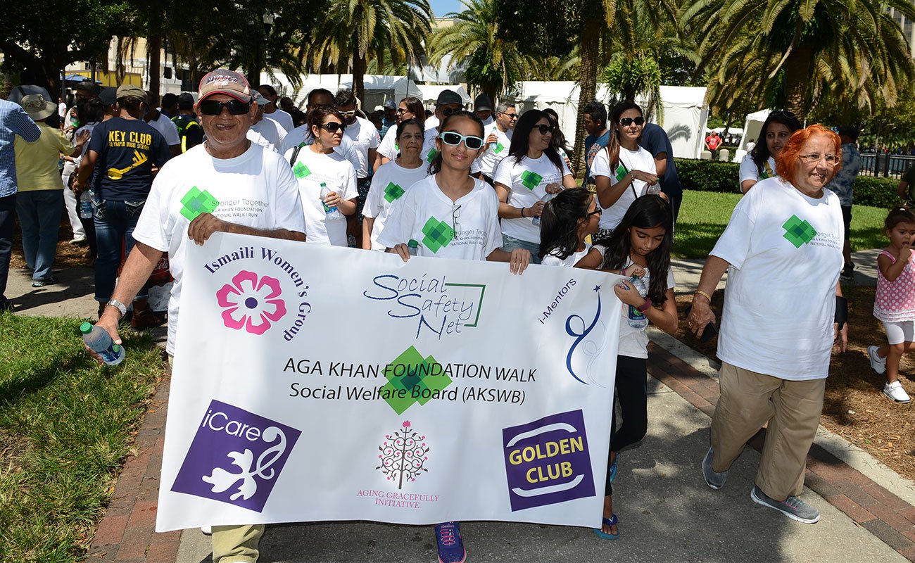 Participants at the 2015 Aga Khan Foundation Walk - Orlando